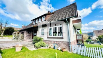 Umfangreich saniertes Ein- bis Zweifamilienhaus in idyllischer Ortsrandlage 37194 Bodenfelde, Einfamilienhaus
